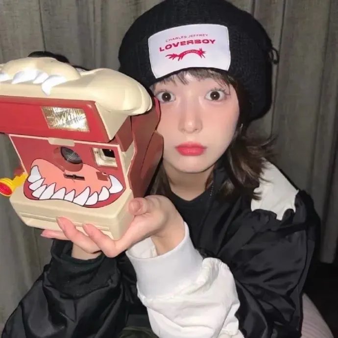 六月灯三姊妹